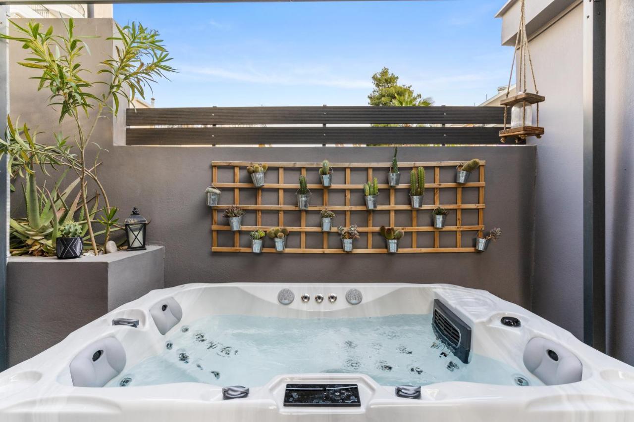 Luxe House In Glyfada With Spa Near Metro Station C8 Atenas Exterior foto